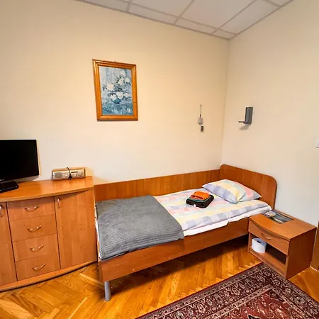 Hotell 20 Wojskowy Szpital Uzdrowiskowo-rehabilitacyjny W Krynicy -zdroju *