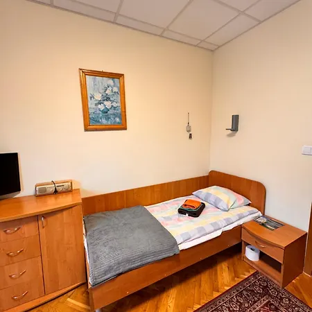 20 Wojskowy Szpital Uzdrowiskowo-rehabilitacyjny W Krynicy -zdroju *