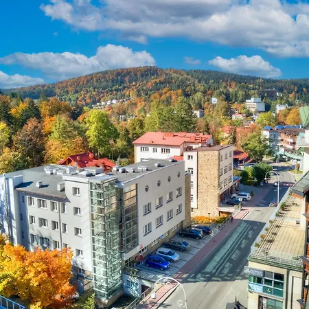 20 Wojskowy Szpital Uzdrowiskowo-rehabilitacyjny W Krynicy -zdroju *